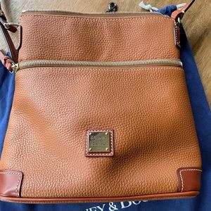 NWOT Dooney & Bourke Crossbody Messenger Bag